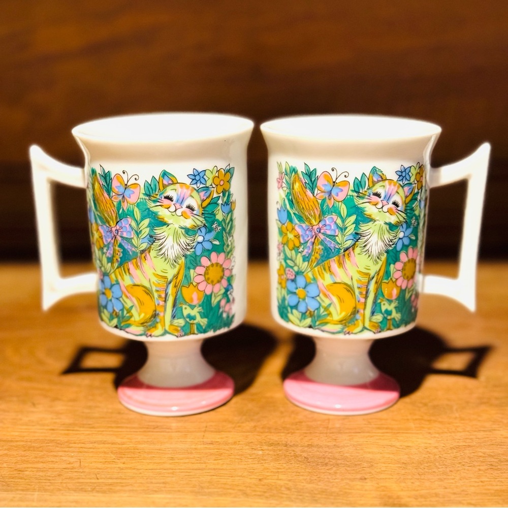 Vintage Pair Cat’s Meow Tea Coffee Mug Cup Royal Crown Arnart
